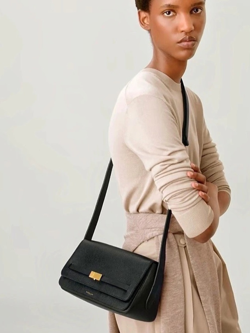 DeMellier New York Black Crossbody Bag won’t leave up long brand new in box - Picture 7 of 9